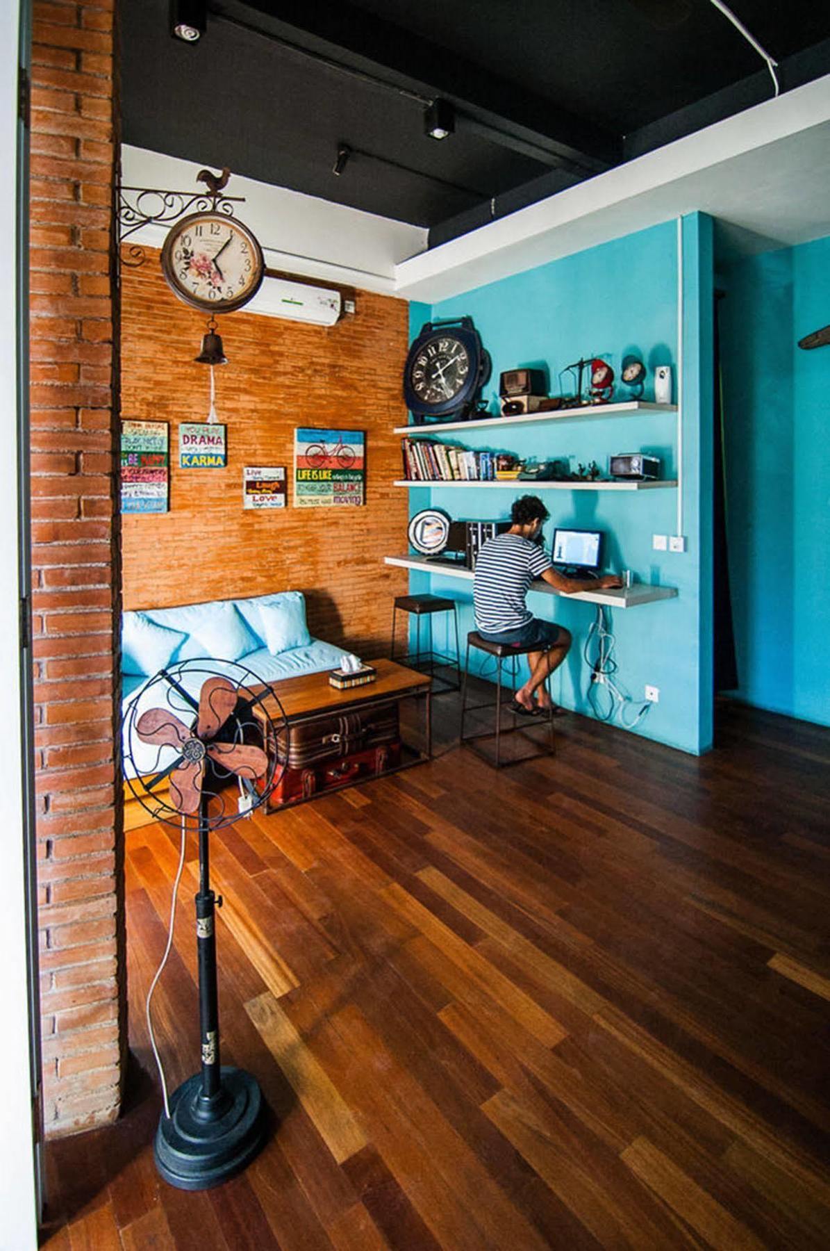 Nau Here Hostel Kuta Lombok Esterno foto